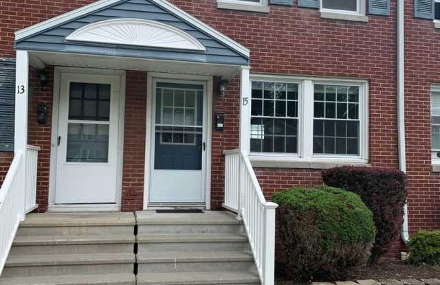 Allan Court Townhomes photos photos