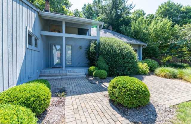 5497 Clarendon Dr Gallery 2