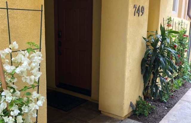 749 Diamond St - 749 Diamond Street, San Diego, CA 92109