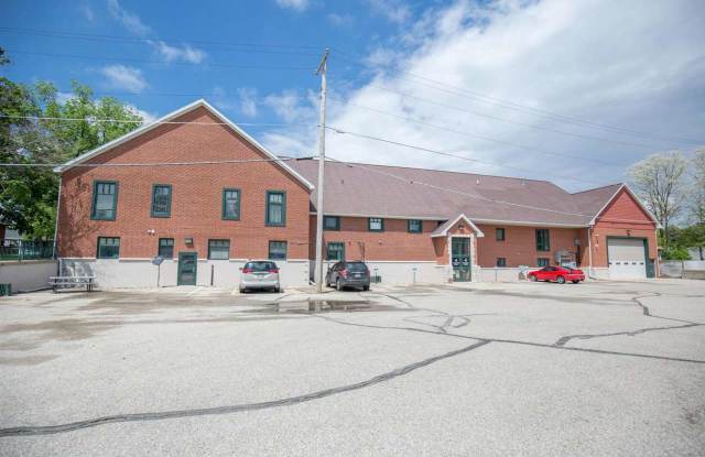 605 Lake Street 5 - 605 Lake Street, Spirit Lake, IA 51360
