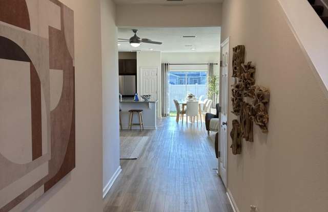 145 BEACH PALM Court Gallery 2