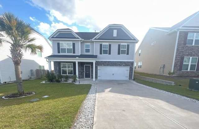 4Bed/3Bath 3592 sq ft home located in The Falls photos photos