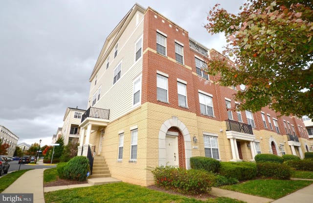 42570 CEDAR FOREST TERRACE - 42570 Cedar Forest Ter, Brambleton, VA 20148