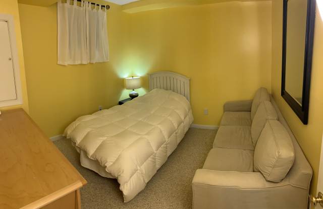 4071 Norbeck Square Drive Gallery 3