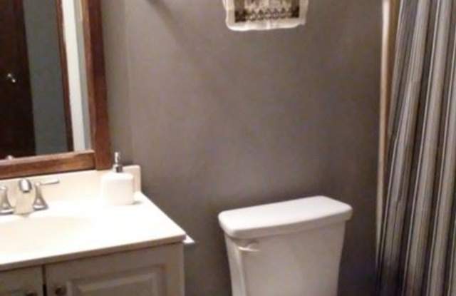 1885 Janet Ln Gallery 2