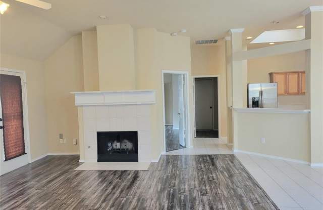 7905 Country Ridge Lane Gallery 2