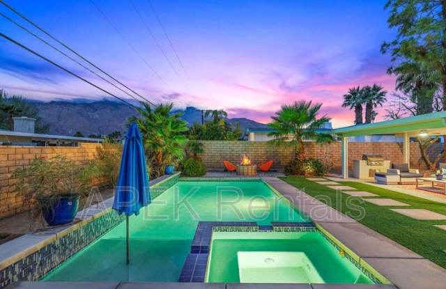 2525 N Cerritos Rd photos photos