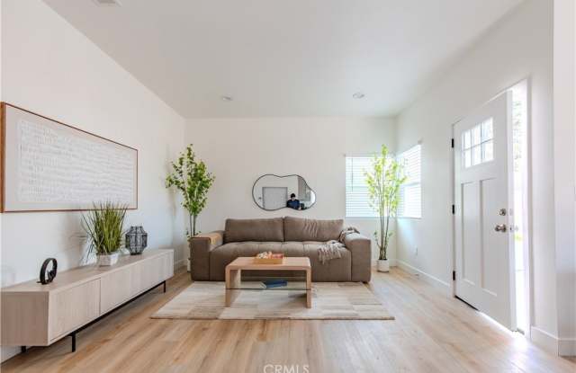 11085 Iris Drive photos photos