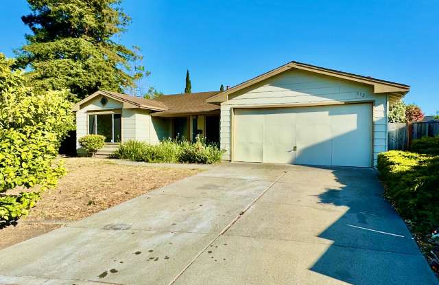772 Privet Court photos photos