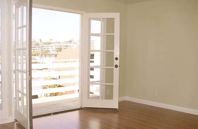 1184 Cypress Ave. - 1184 Cypress Avenue, Hermosa Beach, CA 90254