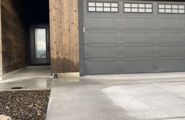 Townhome Driggs! 3 bedroom / 2.5 bath with garage! photos photos
