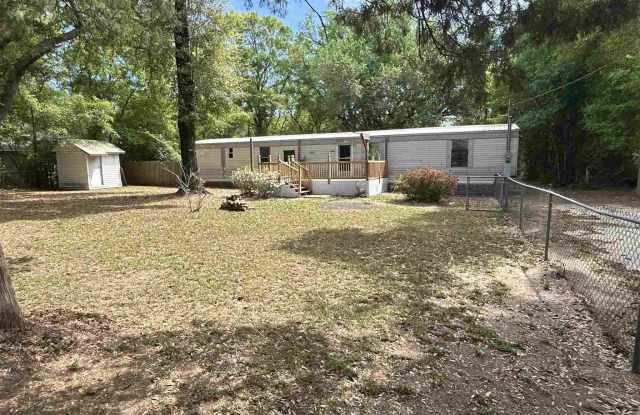 6453 Hunter St - 6453 Hunter Street, Point Baker, FL 32570