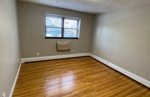 1-Bedroom H & HW + Parking * Newton Riverside MBTA GL-D photos photos 1-Bedroom H & HW + Parking * Newton Riverside MBTA GL-D photos photos