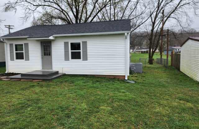 Maryville 37804 -3 bedroom, 2 bath - call Tom Parry 865-607-3649 photos photos Maryville 37804 -3 bedroom, 2 bath - call Tom Parry 865-607-3649 photos photos