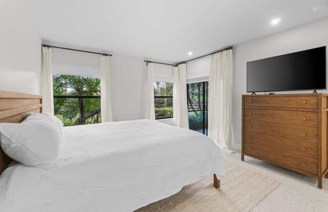 11223 Pond View Drive Gallery 4
