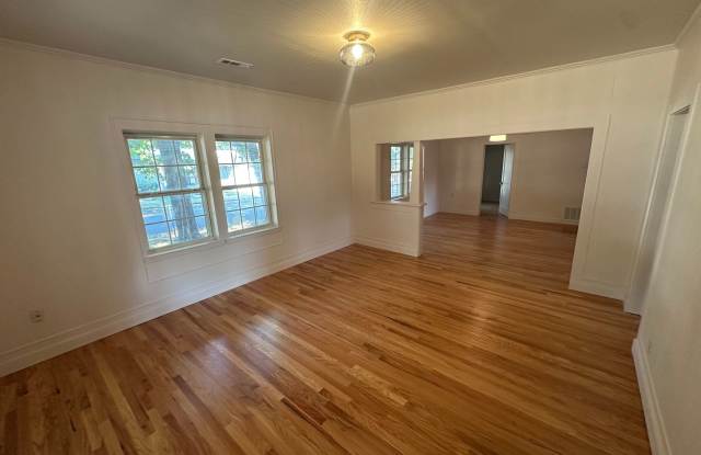 Completely Remodeled 3-Bedroom, 1-Bathroom Home in Downtown Springdale - with fully fenced in yard & detached shop! Gallery 3
