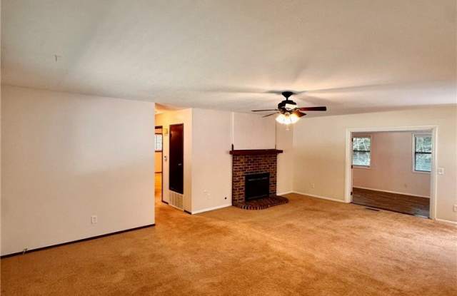 9108 Bluff Drive Gallery 2