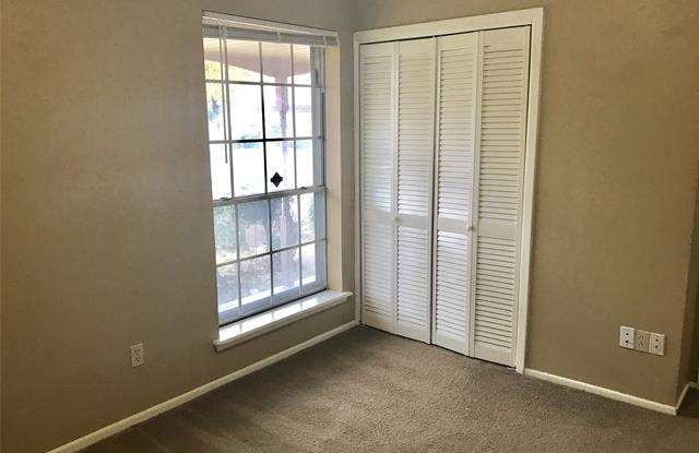 2521 Northview Drive Gallery 4