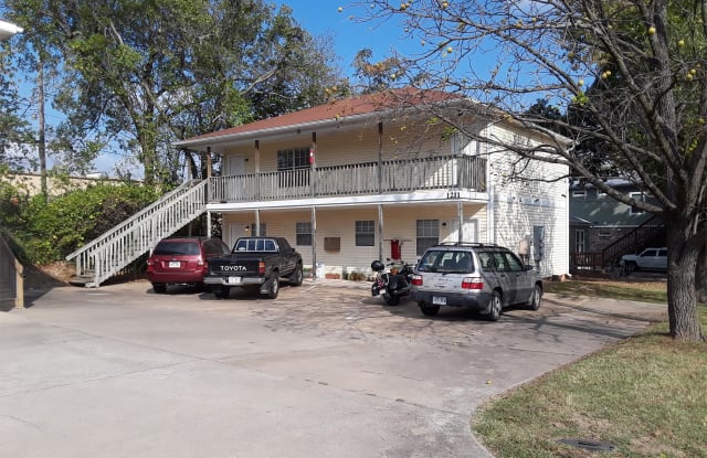 1211 N Oakland Apt. #3 - 1211 North Oakland Avenue, Fayetteville, AR 72703