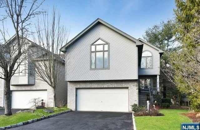 812 Hemlock Court photos photos