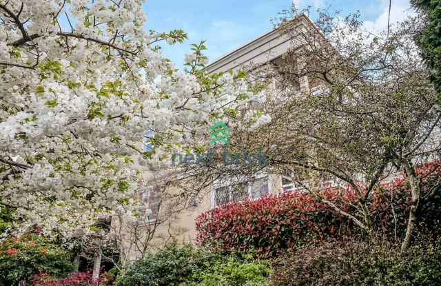 2 BED  2 BATH CONDO AVAILABLE FOR RENT - 1008 6th Avenue North, Seattle, WA 98109