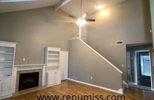 1826 Twin Pine Drive Gallery 3