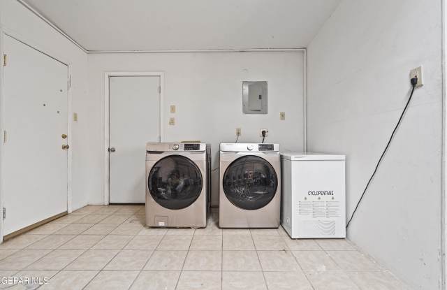 3021 ORKNEY Road - 3021 Orkney Road, El Paso, TX 79925