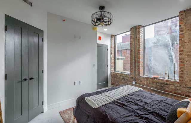117 East 7th Street - 206 Gallery 3