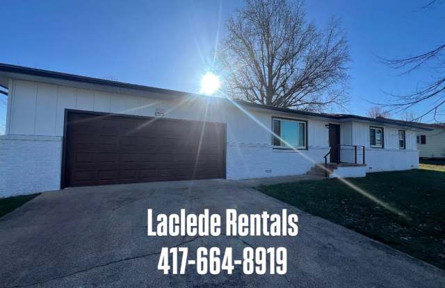 3 Bedroom 2 Bathroom House - 1510 Prosser Drive, Lebanon, MO 65536