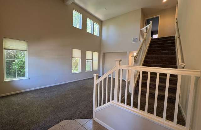 $1,000 MOVE IN SPECIAL!!! BEAUTIFUL TWO FLOOR 4BD/3BA HOME AVAILABLE IN DUBLIN CA!!!! Gallery 3
