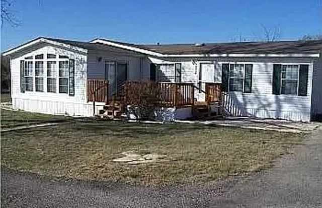 Room in 4 Bedroom Home in Leander Gallery 3