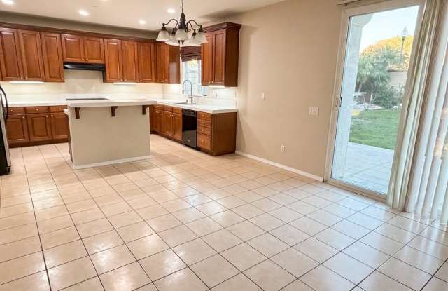5761 Newcomb Court Gallery 4
