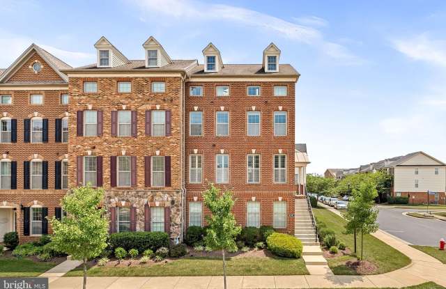 43117 SHORE Square photos photos
