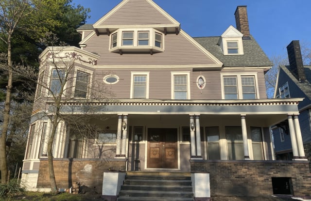 1856 East 89th Street - 1856 E 89th St, Cleveland, OH 44106