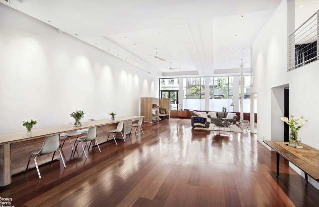 45 WARREN Street Gallery 2