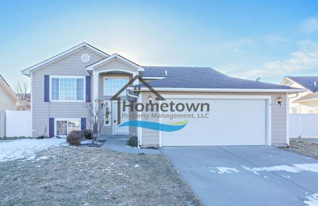 5 Bedroom 3 Bathroom Home with Attached 2 Car Garage Available in Post Falls! photos photos