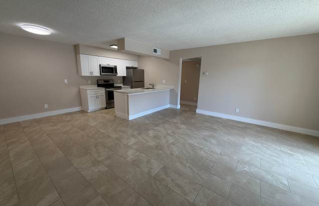 ANNUAL RENTAL - 1 BED / 1 BATH CONDO AT MYSTIC GARDEN - 5327 Summerlin Road, Fort Myers, FL 33919