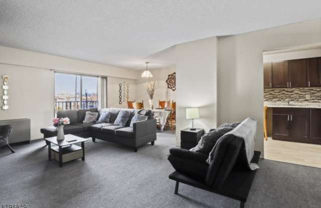 10 N Wood Ave photos photos
