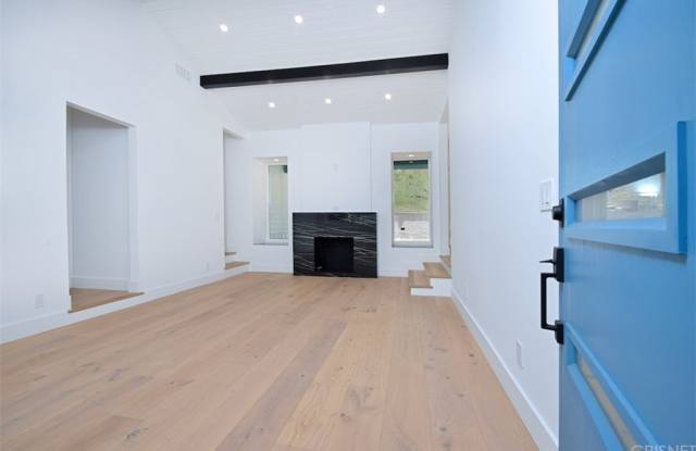 11657 Sunshine Gallery 4