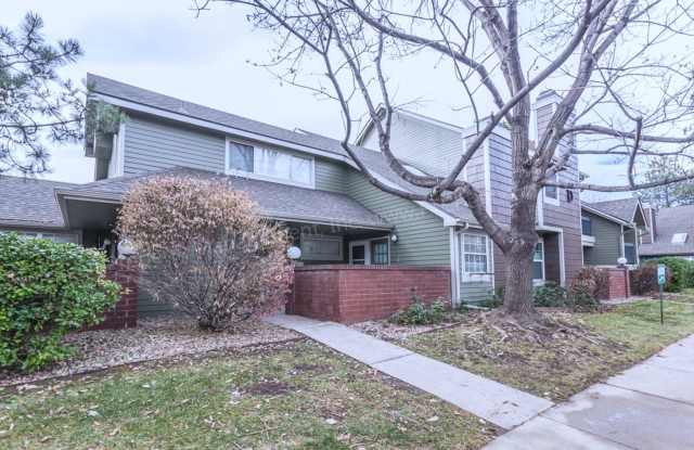Great 2 Bedroom, 1.5 Bathroom Condo in Fort Collins! photos photos