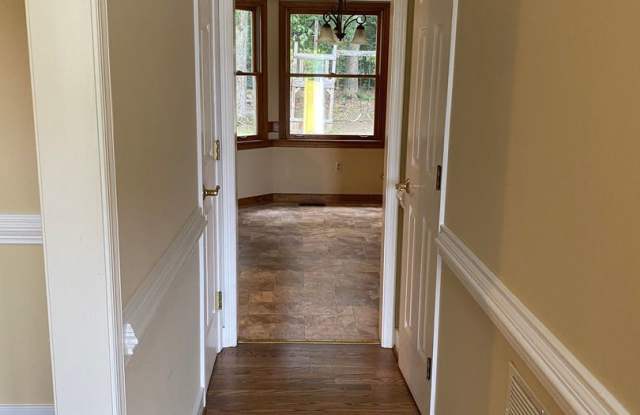 1801 Northcreek Drive Gallery 2