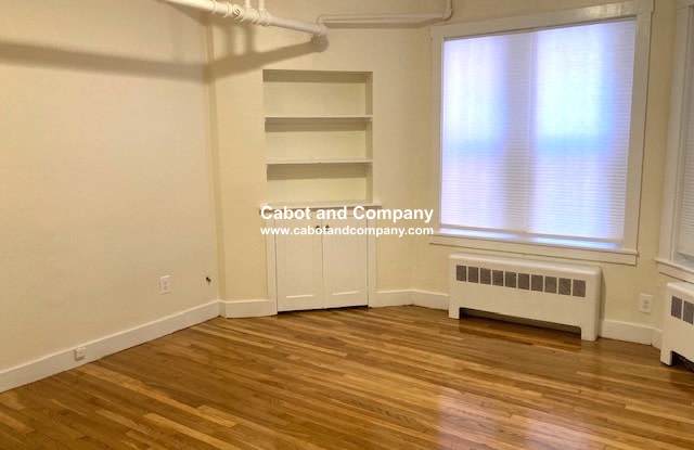 295 Newbury St Gallery 2