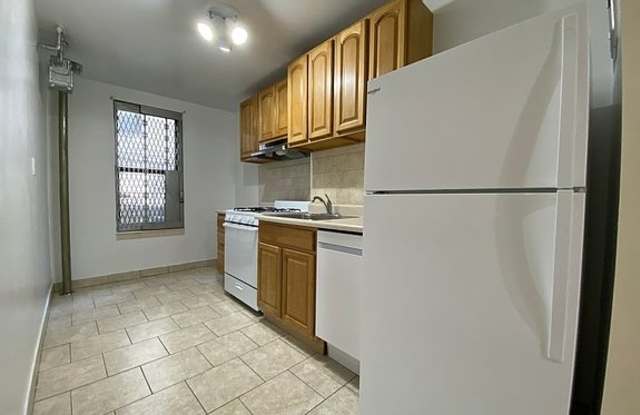 2075 Grand Concourse Gallery 2