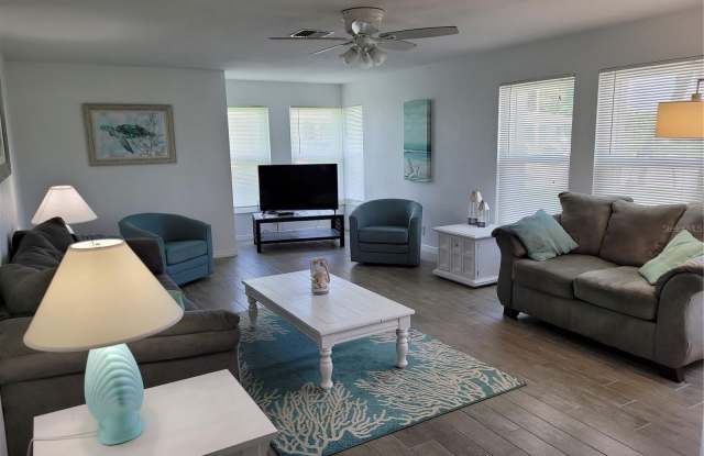 18 GOLFVIEW COURT Gallery 2