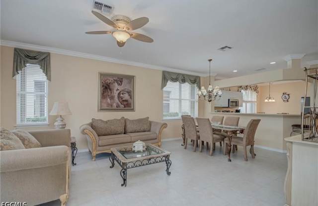 2226 Carnaby Court Gallery 4