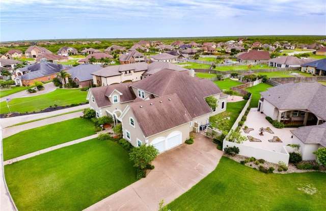 6134 Lago Vista Dr Gallery 2