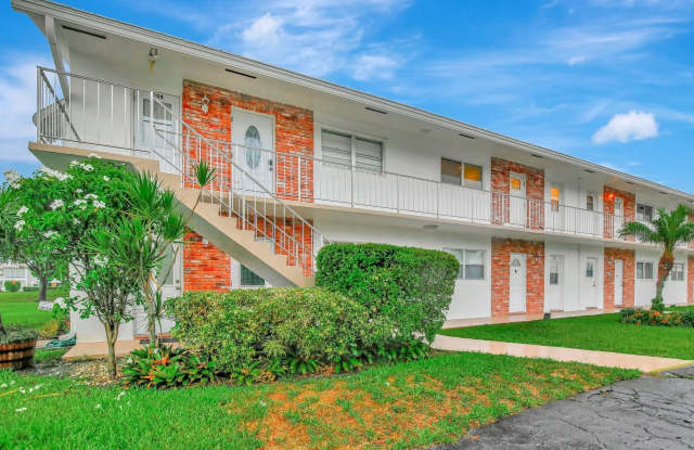 2650 W GOLF Boulevard Gallery 2