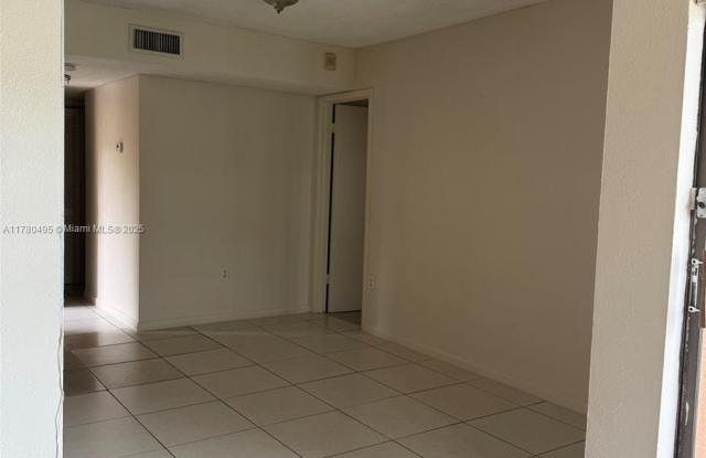 17650 NW 68th Ave photos photos