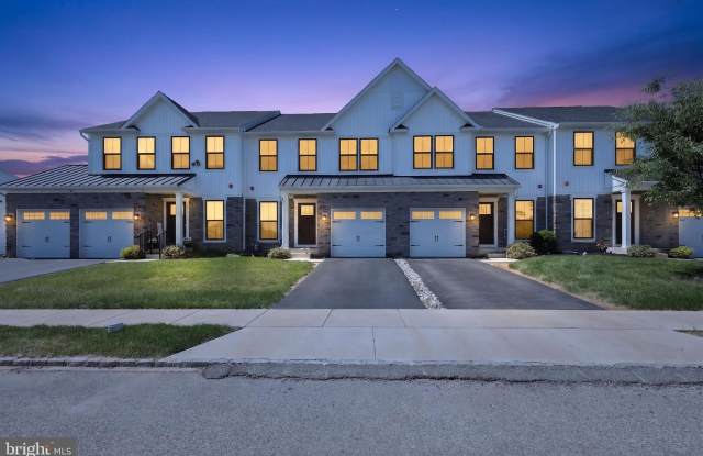 8005 MILLTOWN Circle Gallery 3