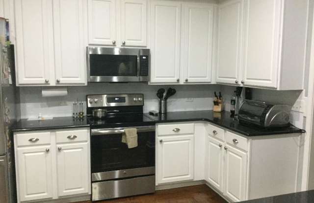 3233 CHESTNUT CT Gallery 3